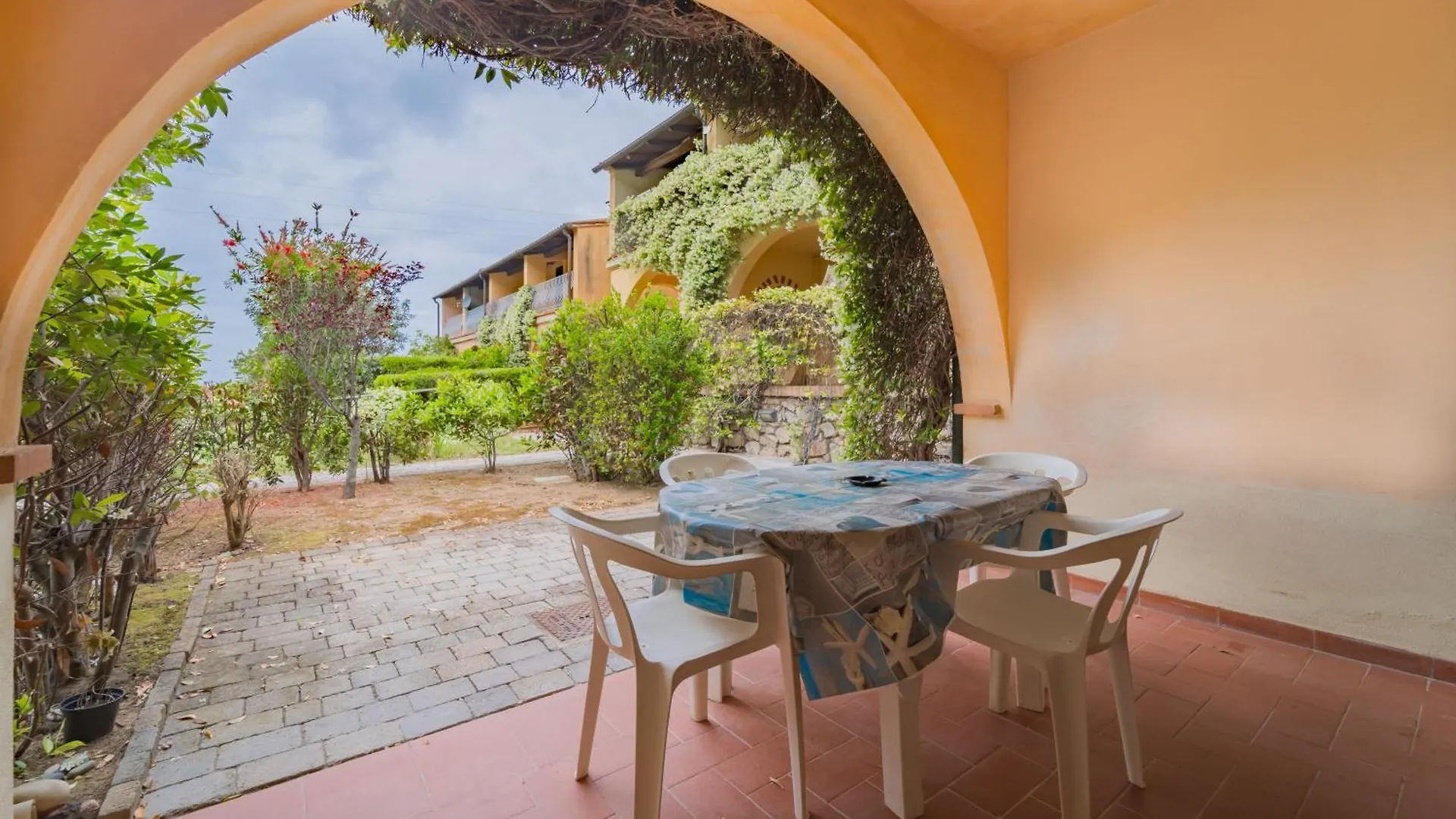 Relais Nisportino Borgo Alloro Casa Castagno