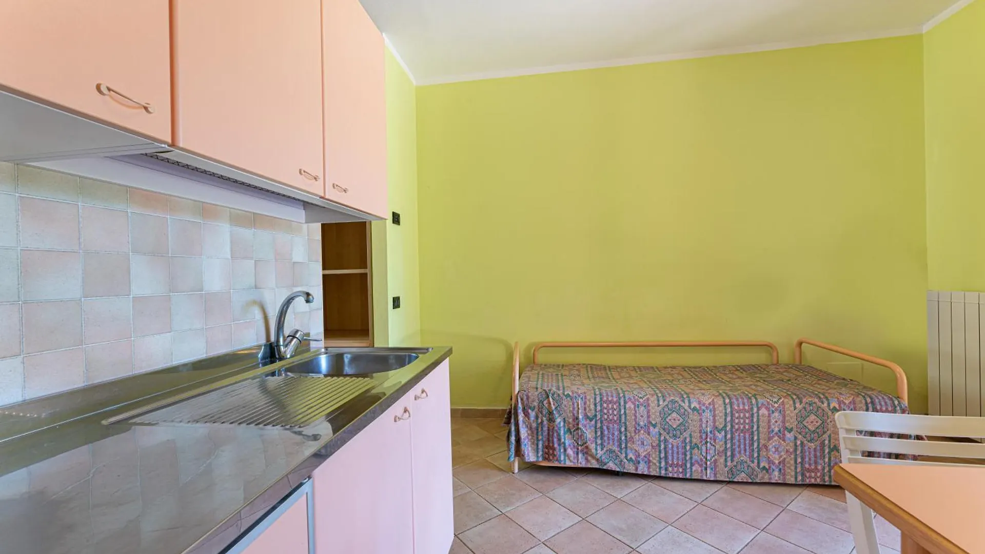 Relais Nisportino Borgo Alloro Casa Castagno