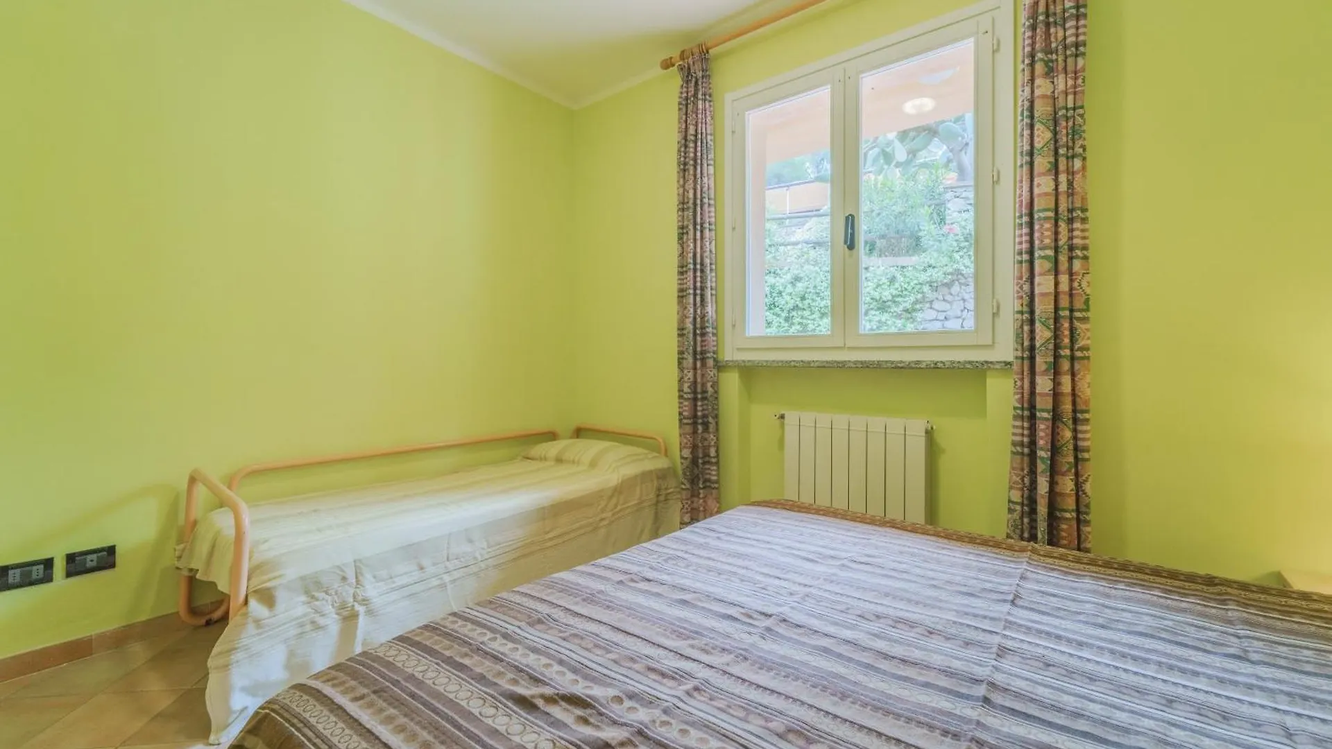 Apartment Relais Nisportino Borgo Alloro Casa Castagno